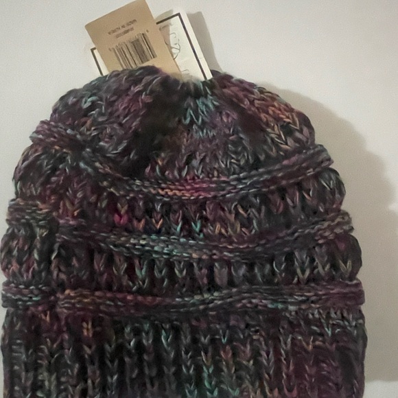 CC Kids Girl's Beanie Tail Messy Bun Ponytail Hole Stretch Knit Hat - Picture 3 of 4